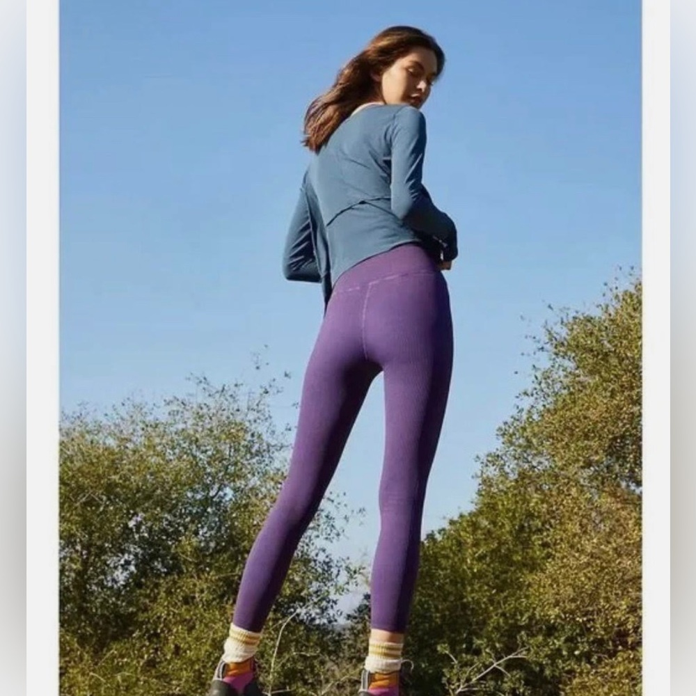 Free People throw leggings in blue violet Size XS